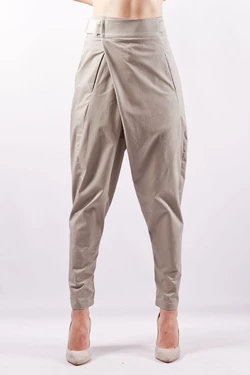 Брюки грави с поясом, бежевые 16-040 Брюки грави с поясом, бежевые 16-040