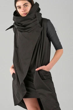 Жилетка dino черная 18-021 Жилетка dino черная 18-021